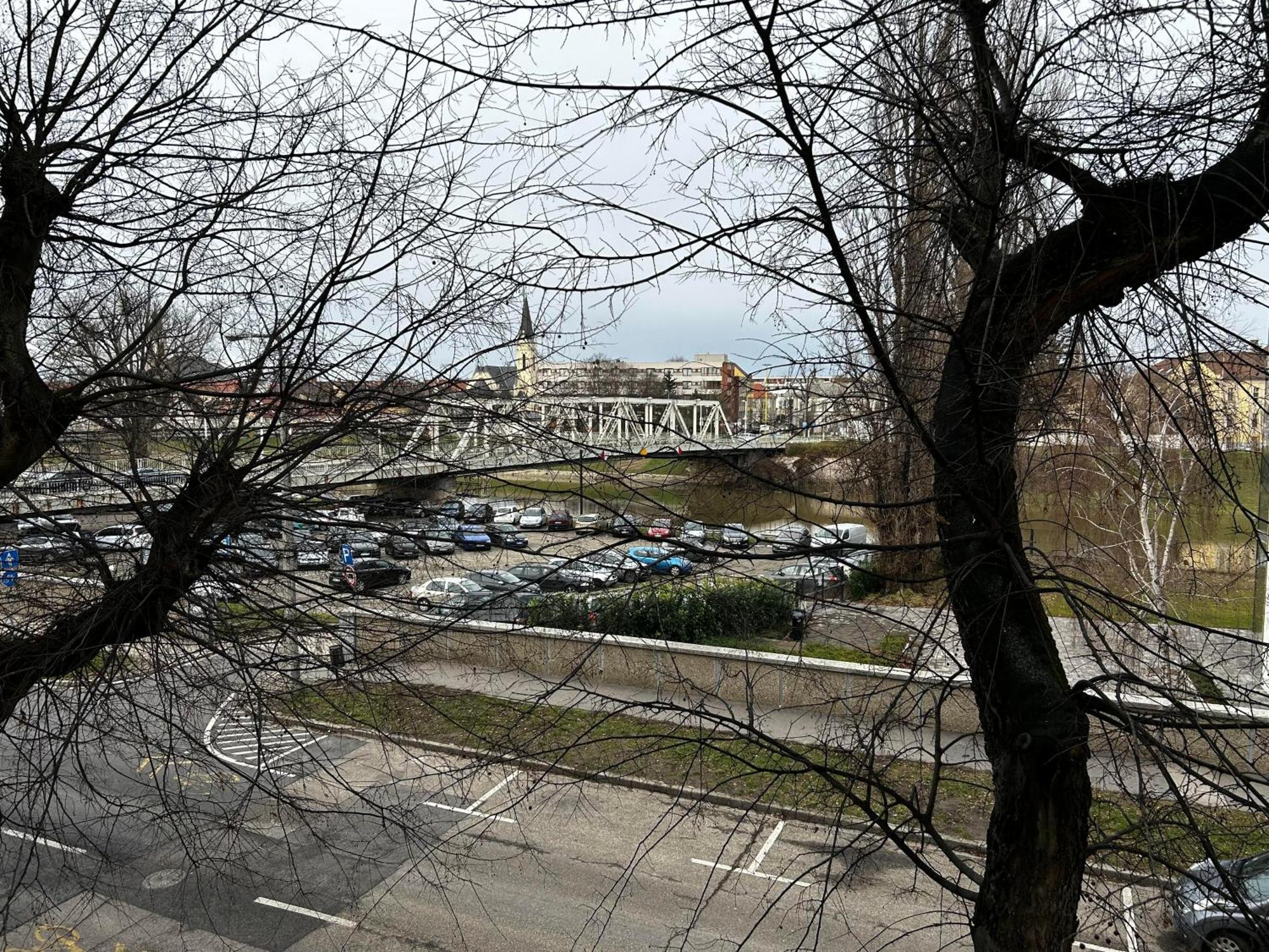 River - Free Parking Дьєр Екстер'єр фото